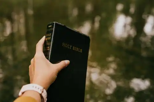 Versets Bibliques Sur Les Dirigeants Maléfiques